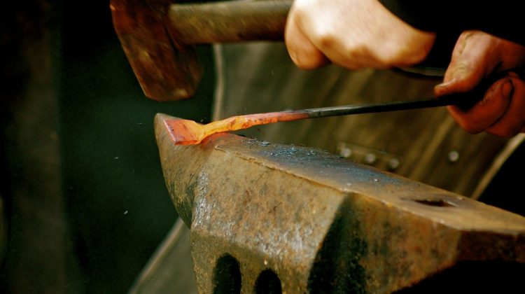 Featured | Fire iron forge | DIY Blacksmithing Anvil