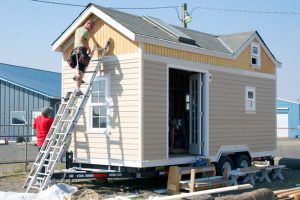 Step 5: Framing the Roof and Installing the Roof Material | How To Build A Tiny House | A Step-By-Step Guide