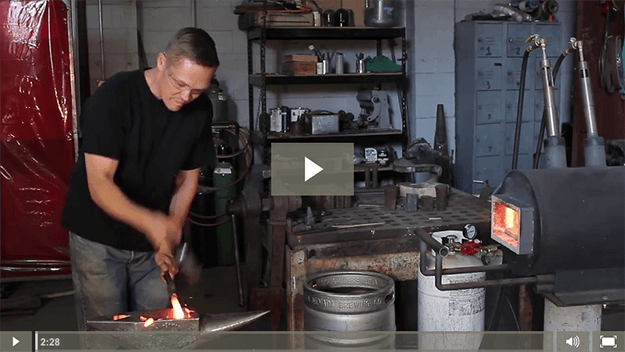 blacksmithing_hot_chisel2