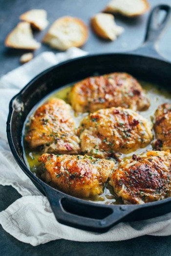 Skillet Chicken with Bacon and White Wine Sauce | 21 Savory Cast Iron Skillet Dinner Recipes