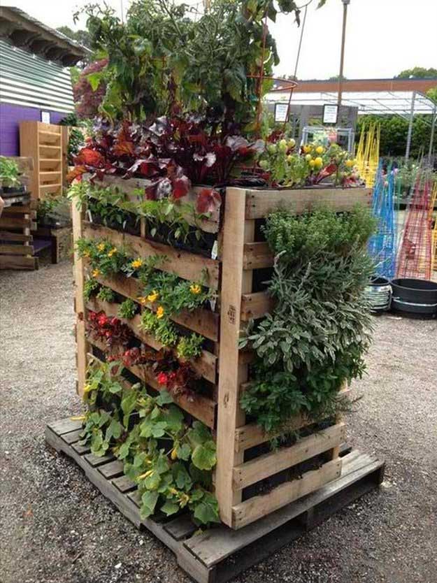Pallet Potato Tower | Incredible Tower Garden Ideas For Homesteading In Limited Space