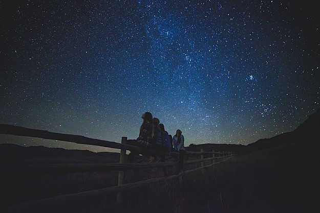 Stargazing | 15 Classical Fun Family Activities Around The Campfire