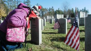 Featured | Widow in veteran cemetery | In Honor of Memorial Day... This Brought Tears To My Eyes