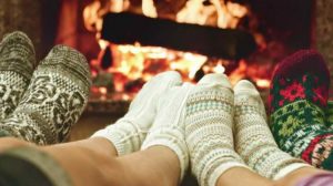 Things To Do At Home During Winter For A Cozy Homestead | feat image