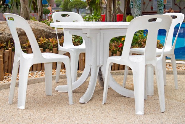 Caring For Plastic Outdoor Furniture | Care Tips For Outdoor Furniture So It Lasts Longer 