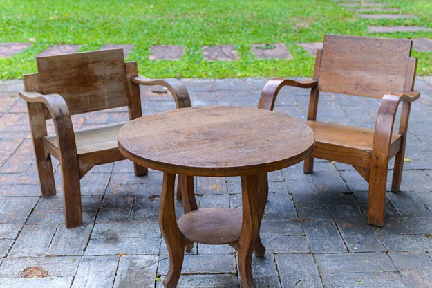 Caring For Wooden Outdoor Furniture | Care Tips For Outdoor Furniture So It Lasts Longer 