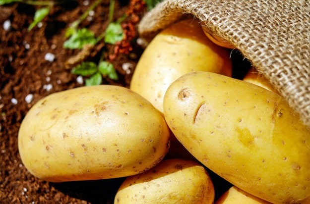 Potato Juice | Home Remedies To Reduce The Appearance Of Scars And Stretch Marks