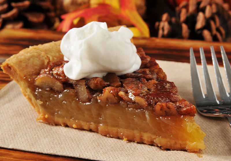 slice-pecan-pie-on-holiday-setting | easy dessert recipes