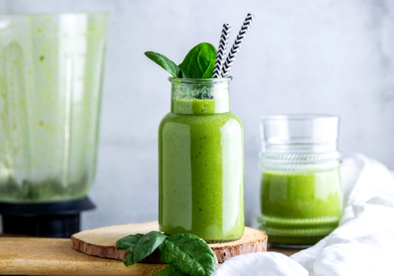 raw vegan healthy green fresh smoothie | st. patrick's day