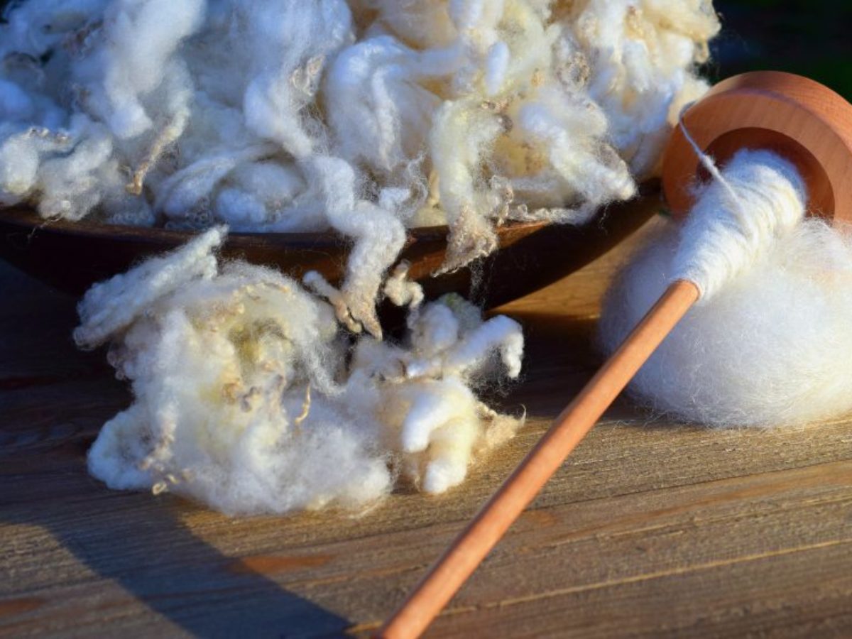 raw wool yarn