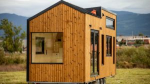 mobile tiny house great outdoor experiences | How To Build A Tiny House | A Step-By-Step Guide | featured