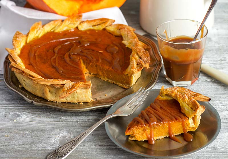 Pumpkin pie with caramel | types of pie