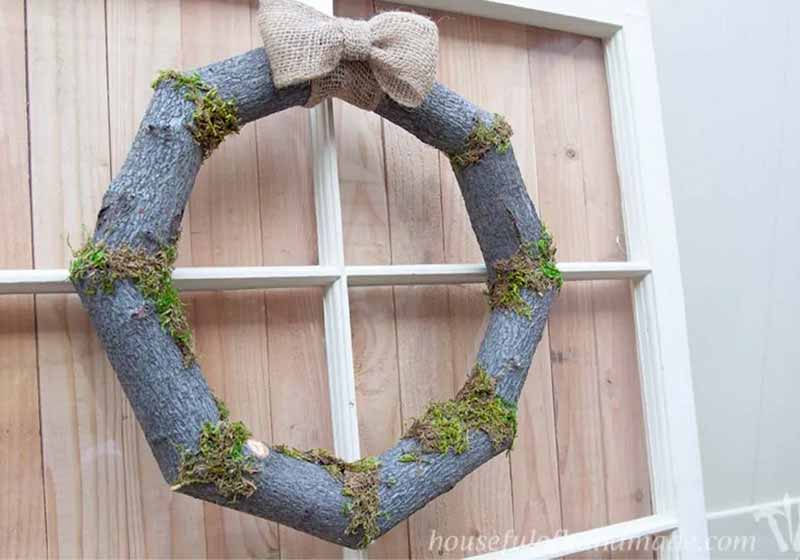 Woodsy Fall Log Wreath | fall wreaths for front door