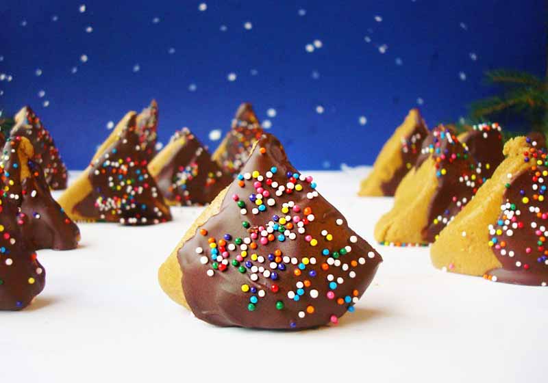 Chocolate Peanut Butter Chexmas Trees | easy christmas cookies