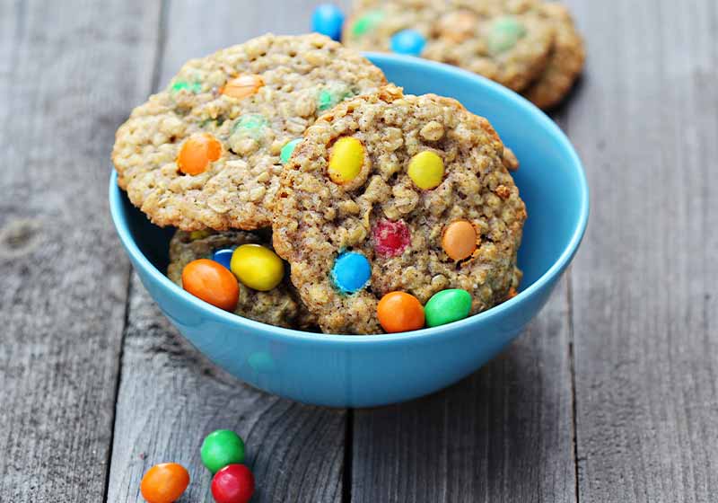 Homemade oatmeal cookies with colorful chocolate candies | christmas cookies recipes