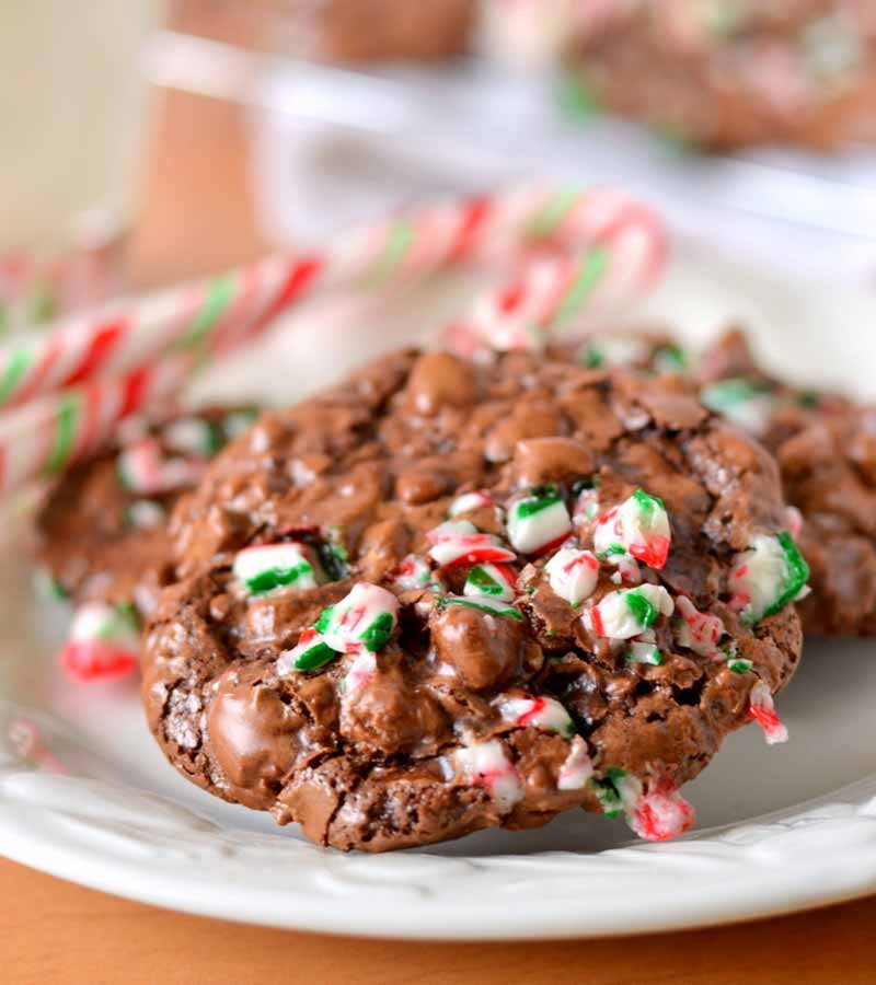 Peppermint Chocolate Puddle Cookies | christmas cookies recipes