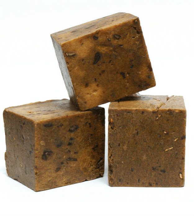 Honey Oatmeal Banana Soap | Goat Milk Soap Ideas To Soothe The Skin | Homesteading
