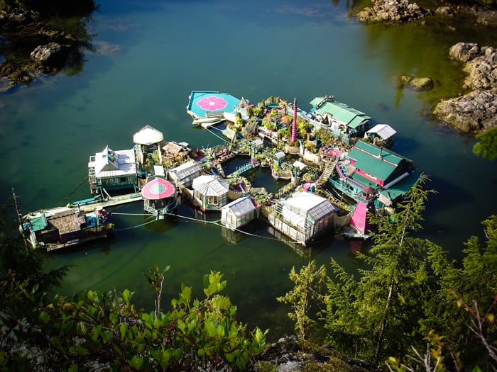 Freedom Cove | Incredible Self-Sustaining Homes For Your Homesteading Passion 