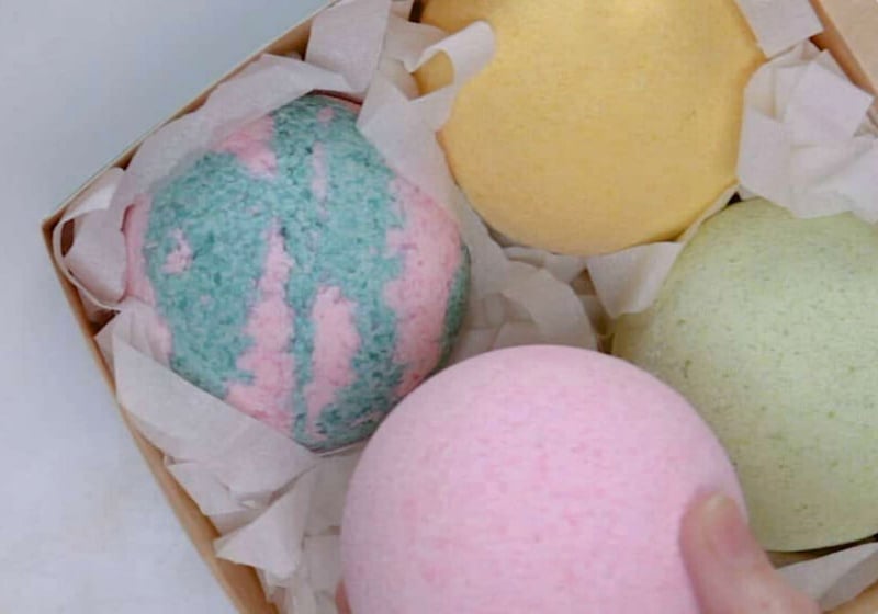 DIY Bath Bombs | mens valentines gift