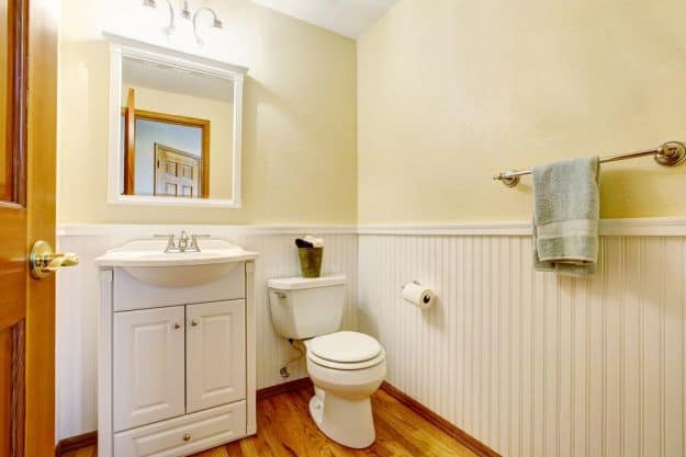 Bathroom Bliss Trick | Ways To Use Essential Oils Around The Homestead For The Holidays