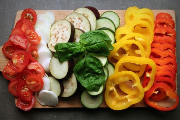 Avoid Washing Or Chopping Vegetables Before Storage | Ways To Keep Your Farm Fresh Veggies Through Changing Seasons