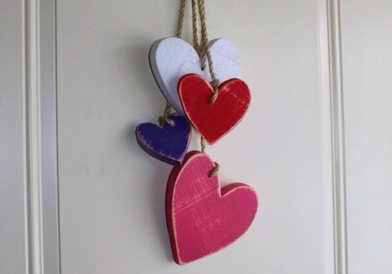 Hanging Hearts For Valentine’s Day Decor | valentines day ideas for him