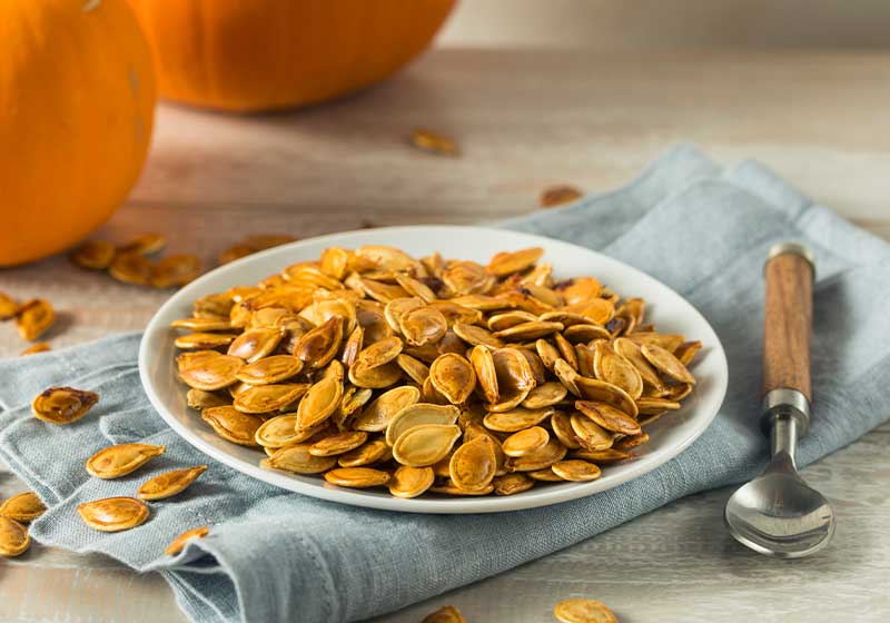 Homemade Roasted Spiced Pumpkin Seeds with Sea Salt | pumpkin recipe