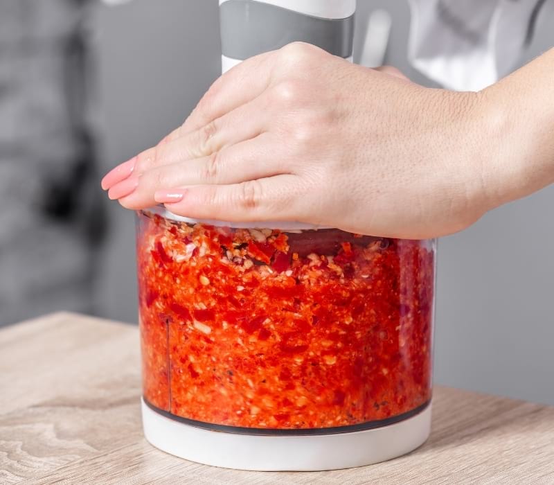 Hot pepper in a blender | jalapeño hot sauce