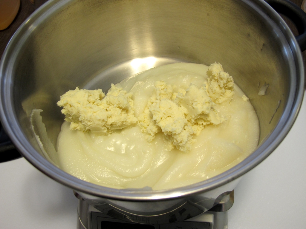 soap making tutorial, soap making recipes, making soap, homemade soap recipes, how to make homemade soap, how to make goat milk soap, making goats milk soap, making goat milk soap at home, easy goats milk soap recipe