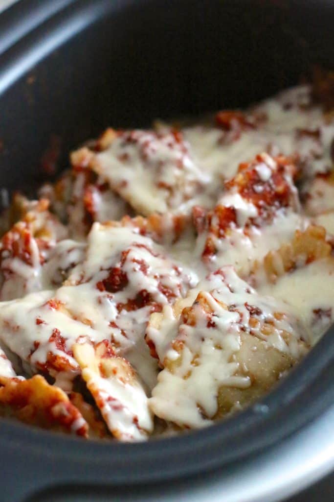 Crockpot Ravioli | Mouthwatering Crockpot Recipes To Prepare This Winter | Easy Slow Cooker Recipes