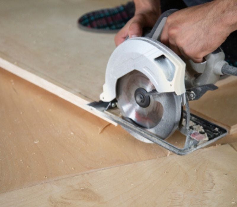 Installation of plywood | energy efficient stock tank heater