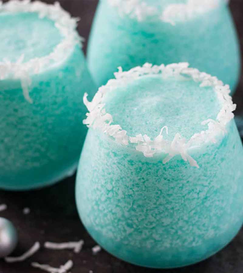 Jack Frost Cocktail | classic holiday drinks