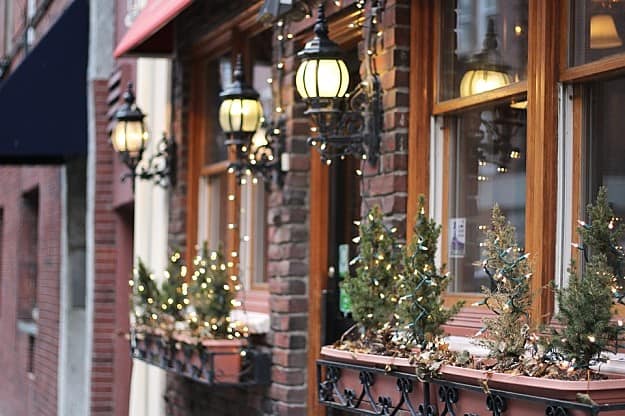 Light Up With LED | How To Save Energy In Winter | Savvy Energy-Saving Tips Light Up With LED | How To Save Energy In Winter | Savvy Energy-Saving Tips