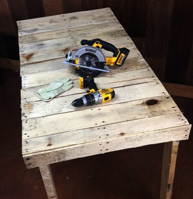 Pallet Workbench | Pallet Projects To Use Around The Homestead Pallet Workbench | Pallet Projects To Use Around The Homestead