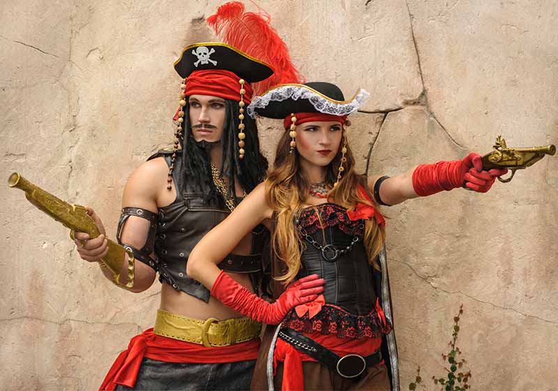Pirate mutiny on the ship | halloween costume