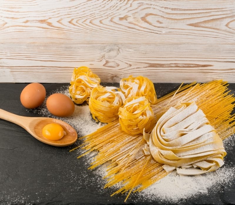 Raw yellow italian pasta | Homemade pasta