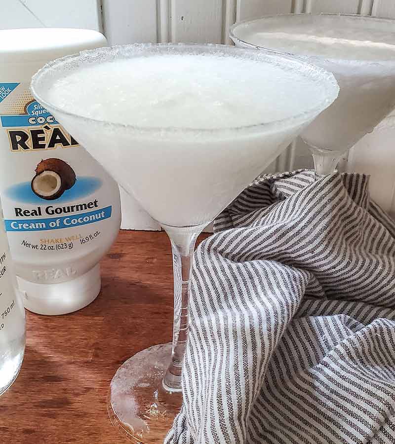Sex on a Snowbank Holiday Cocktail | christmas drinks