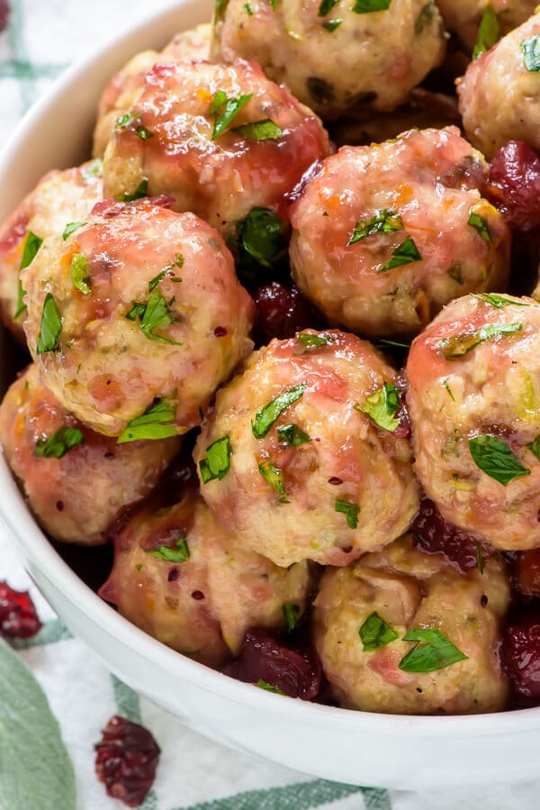 Apple Cranberry Turkey Meatballs | Healthy Appetizer Ideas For Thanksgiving | healthy appetizers