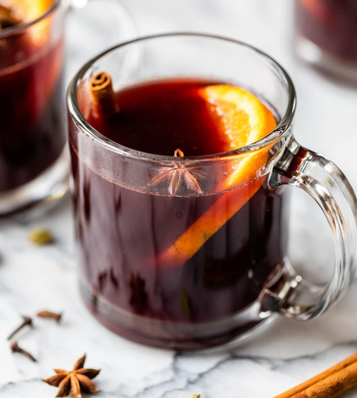 Crockpot Spiced Wine | Warm and Fancy Crockpot Drinks You Can Serve This Winter