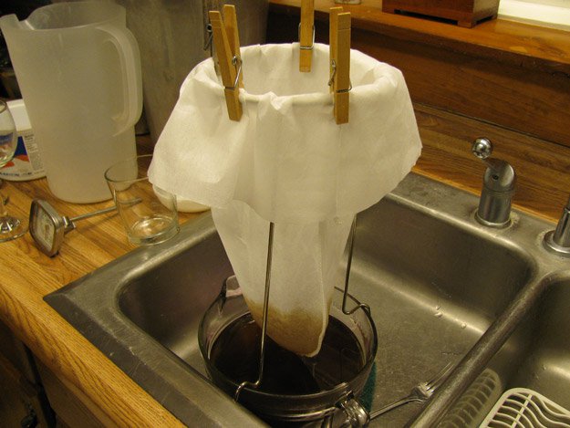 making maple syrup
