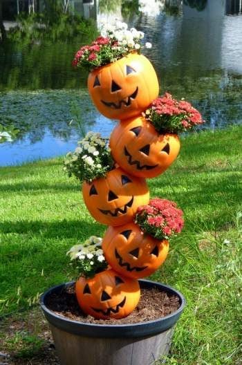 Tipsy Pumpkins | Outdoor Fall Decorating Ideas To Kick Off The Holiday Season Tipsy Pumpkins | Outdoor Fall Decorating Ideas To Kick Off The Holiday Season