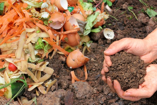 How To Make a Kitchen Compost Bin | Homesteading Hacks Every Homesteader Should Know
