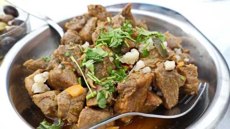 beef stew | Easy One Pot Meals You Can Make Everyday | easy one pot meals | featured