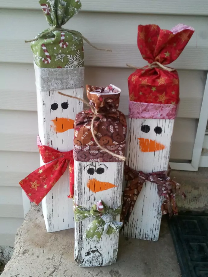 Cute Snowman Blocks | Breathtakingly Rustic Homemade Christmas Decorations