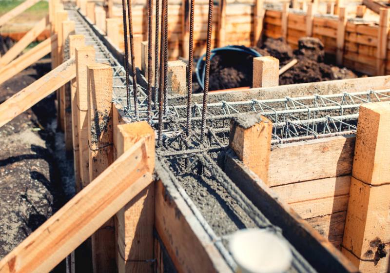 foundation site new house building details | how to build a log cabin in the woods