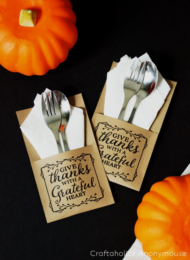 Thanksgiving Utensil Holder | Thanksgiving Table Ideas | This Is Everything You Need For A Perfect Thanksgiving Day