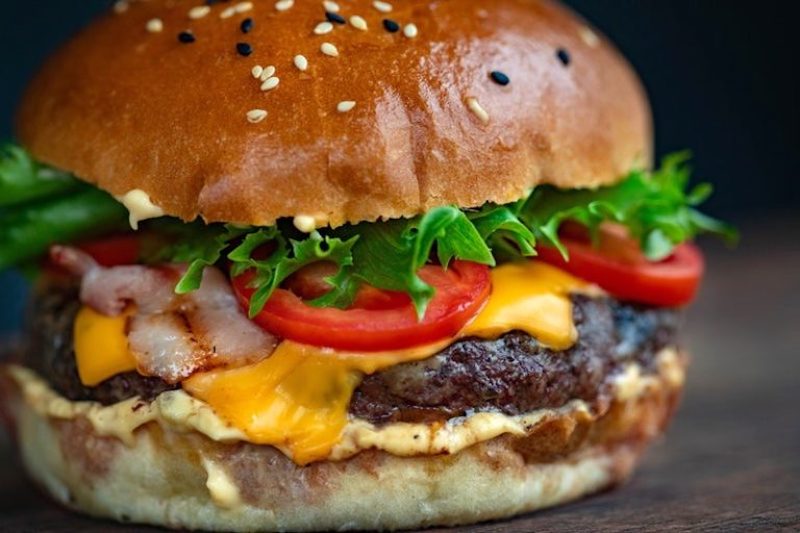 ham-burger-with-vegetables | goat meat
