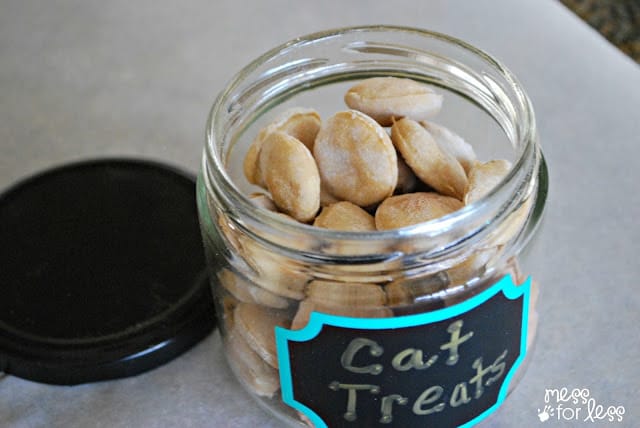 Homemade Cat Treats | 17 Healthy Homemade Pet Food Recipes And Treats