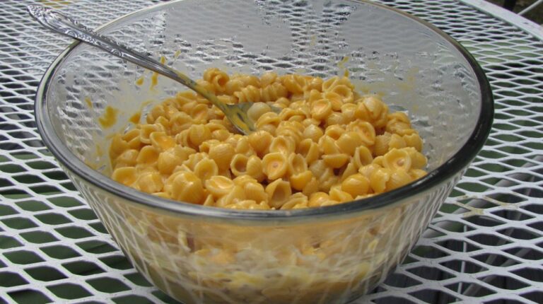 Feature | Ditch The Box - Homemade Mac And Cheese