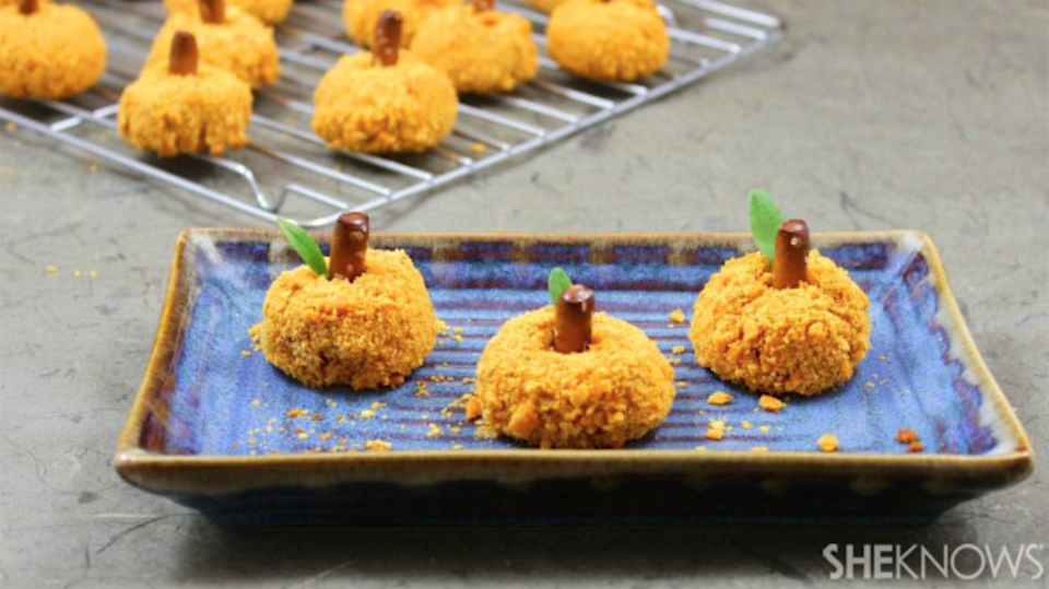 Spicy sweet potato pumpkin bites make a fun and festive fall appetizer | Healthy Appetizer Ideas For Thanksgiving | thanksgiving appetizers